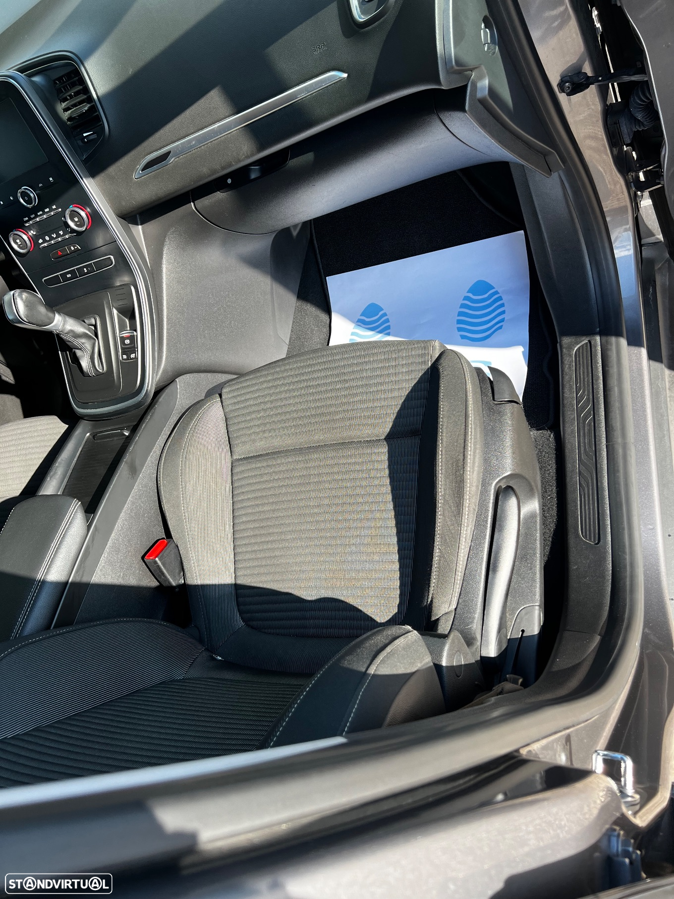 Renault Grand Scénic BLUE dCi 120 EDC LIMITED - 11