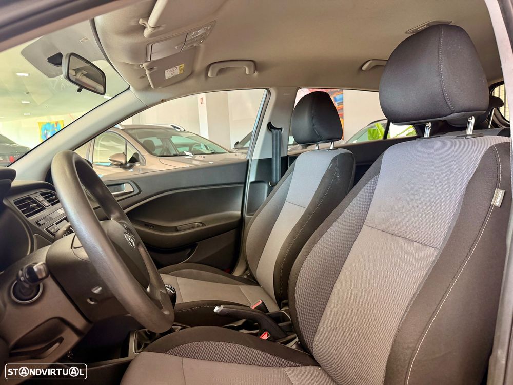 Hyundai i20 1.1 CRDi Comfort - 12