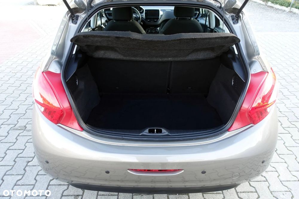 Peugeot 208 1.4 e-HDi Active STT - 17