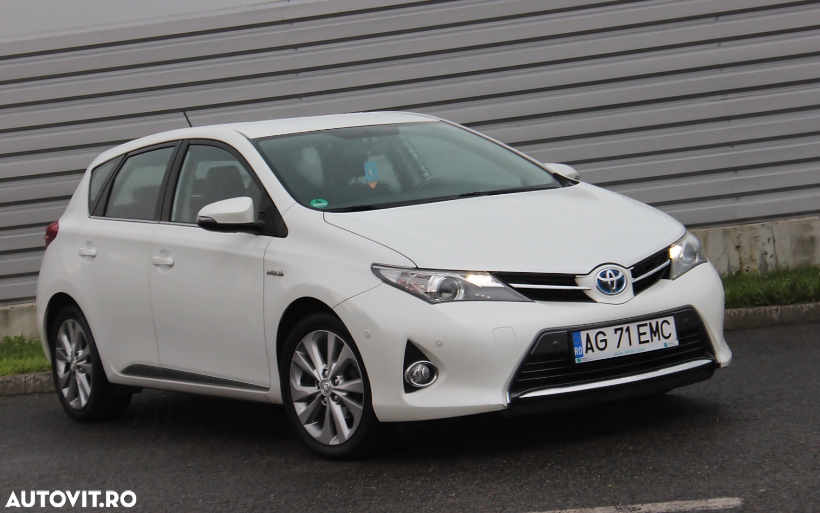 Toyota Auris 1.8 Hybrid Executive - 9