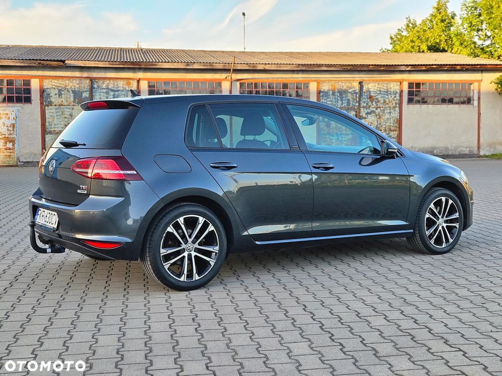Volkswagen Golf 1.4 TSI BMT Comfortline - 14