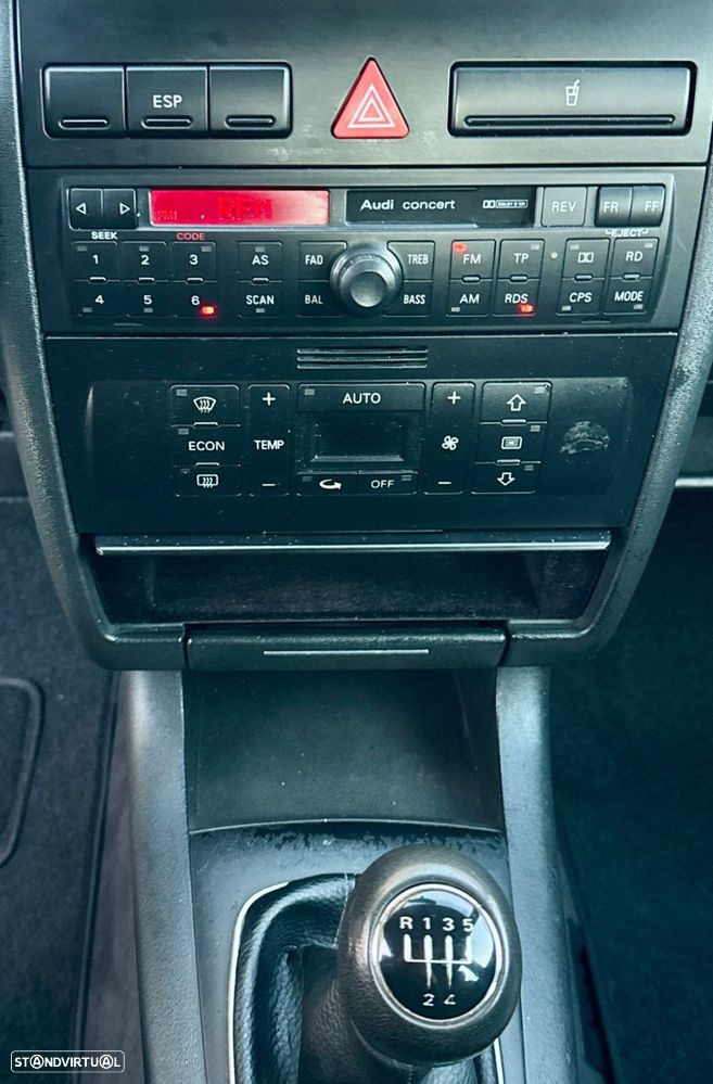 Audi A3 1.6 Attraction - 17