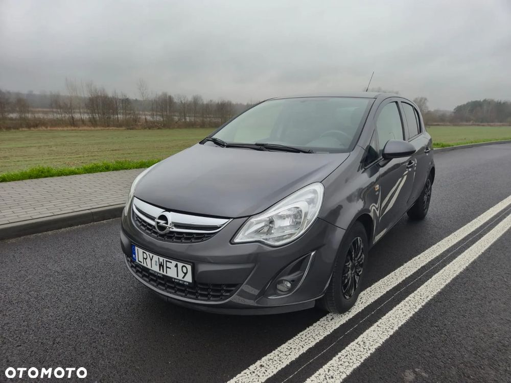 Opel Corsa 1.4 16V Satellite