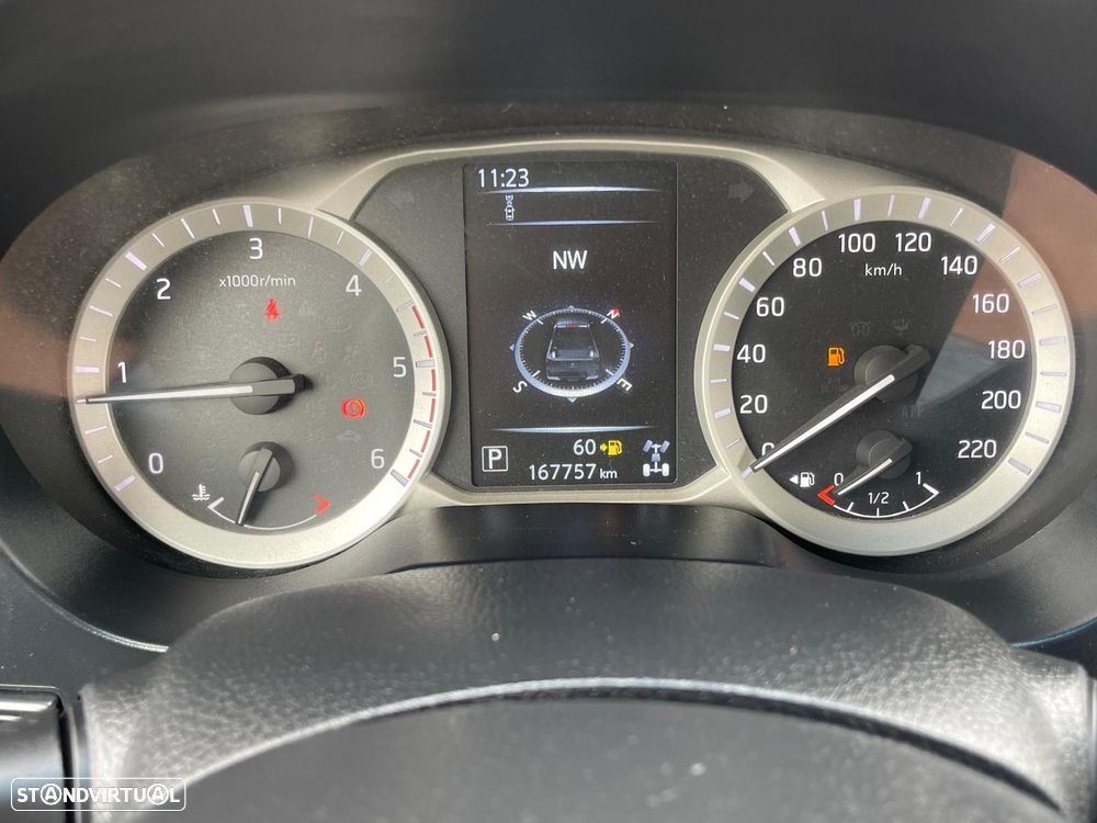 Nissan Navara DC 4x4 Auto EU6 Tekna - 9