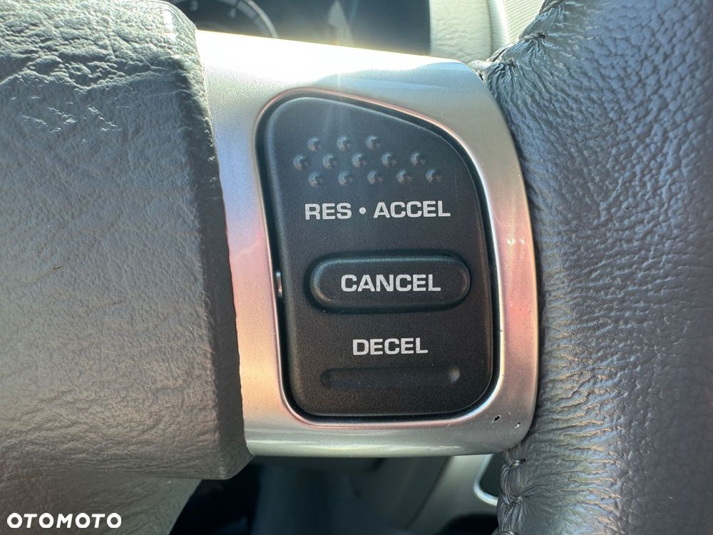 Jeep Cherokee 3.7 Limited - 35