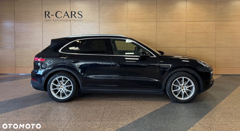 Porsche Cayenne Standard - 2