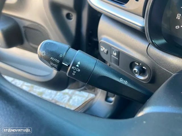 Citroën C3 1.5 BlueHDi Shine - 17
