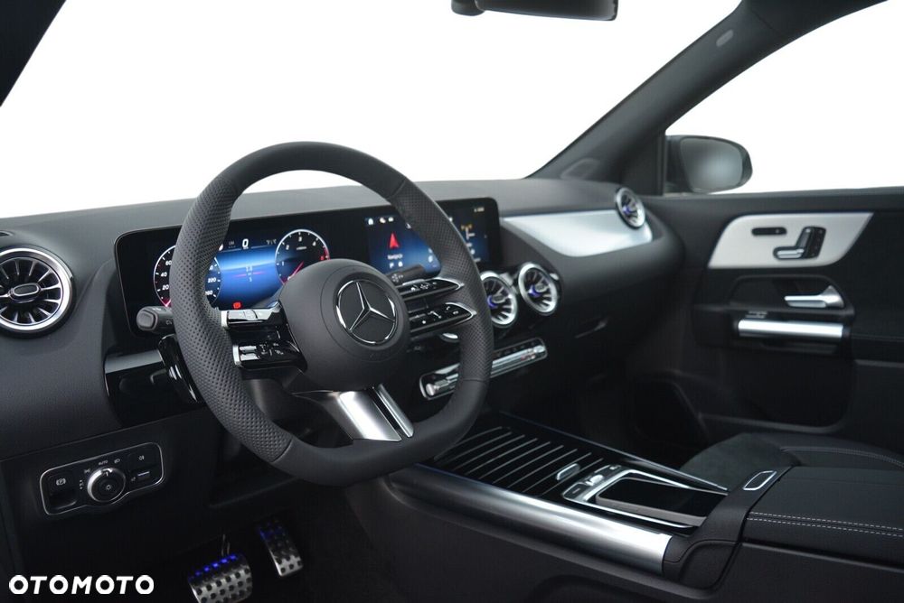 Mercedes-Benz GLA 200 AMG Line - 6