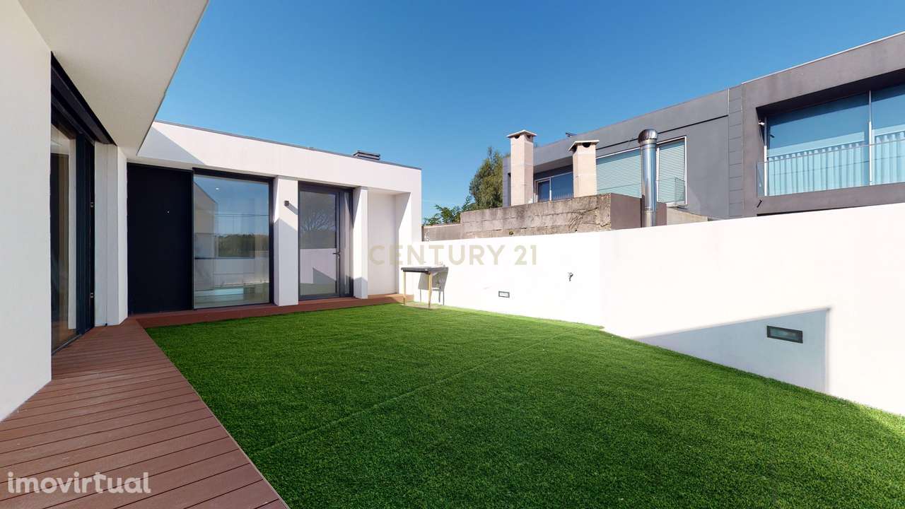 Moradia T4 de luxo na Madalena – 2.ª linha de mar - Grande imagem: 3/28