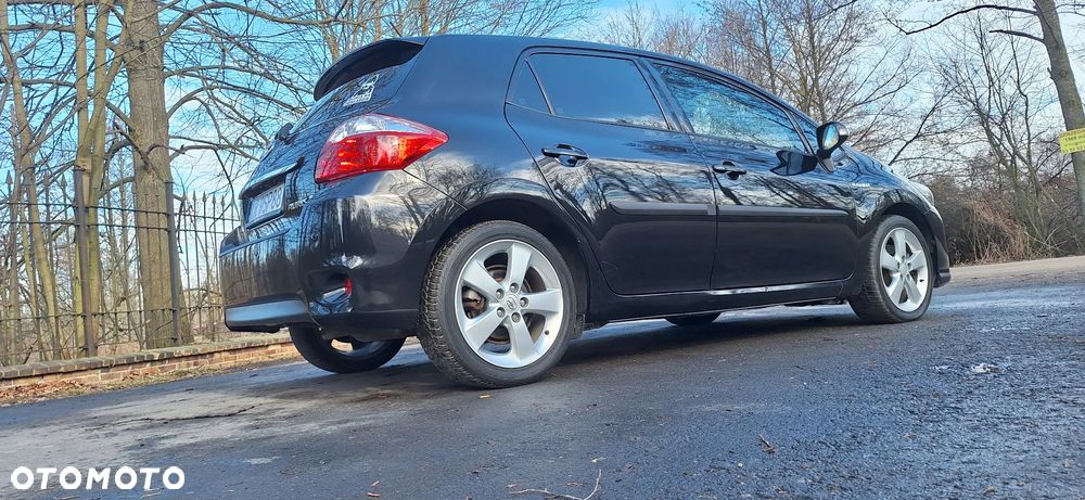 Toyota Auris - 12
