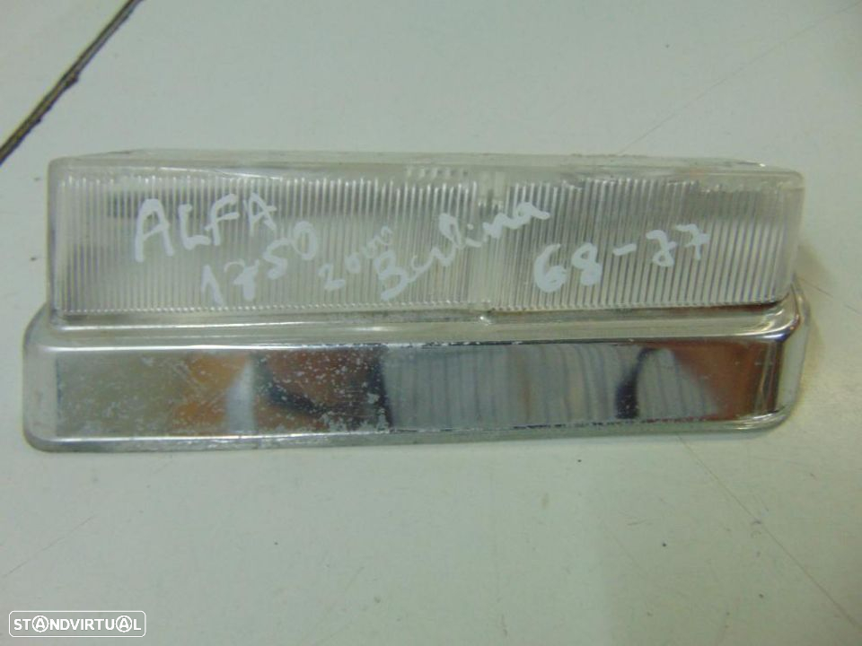 Alfa Romeo 1750/ 2000 Berlina 68 a 77 vidro farolim - 3