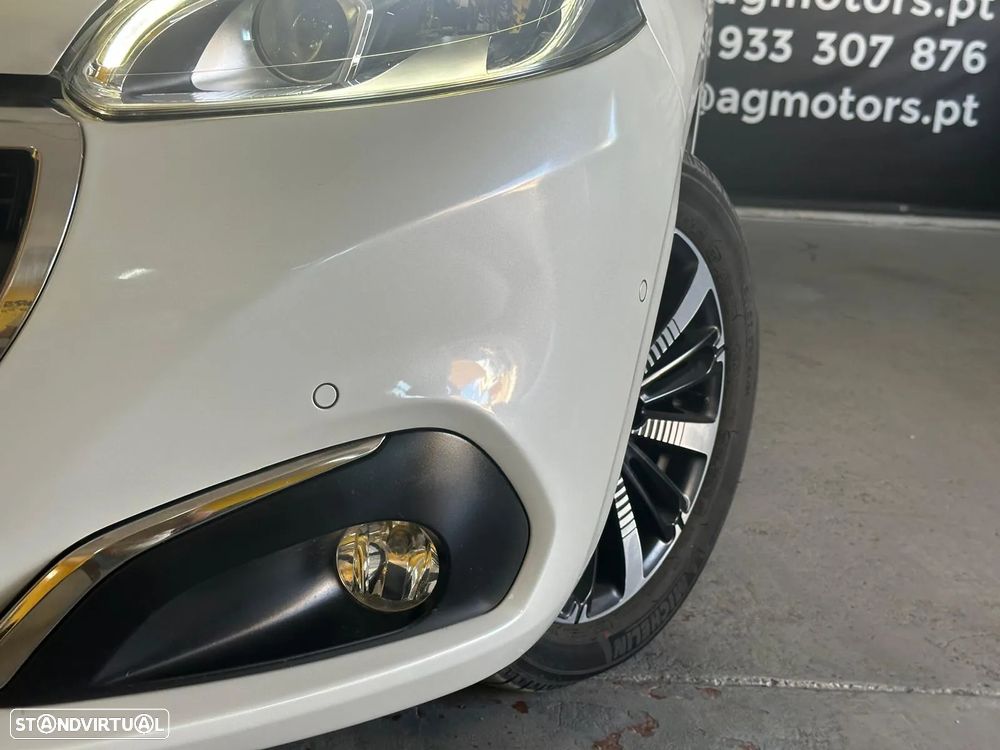 Peugeot 208 PureTech 110 Stop & Start Tech Edition - 20