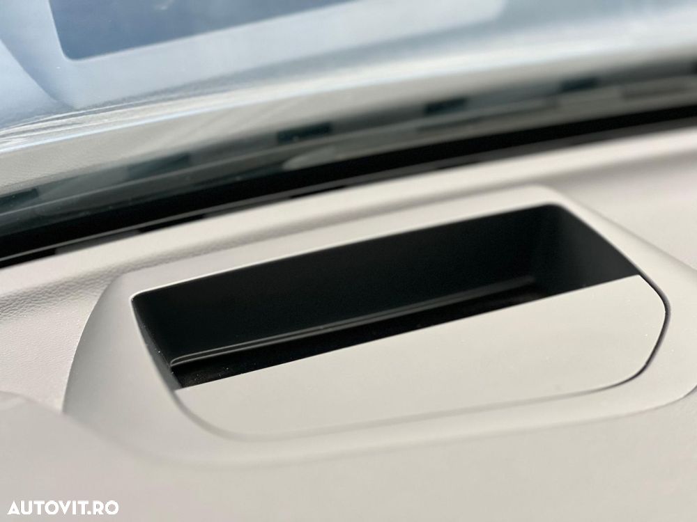 Volvo XC 60 T8 Twin Engine AWD R-Design - 29