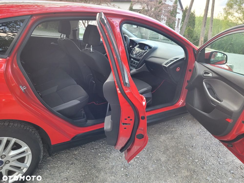 Ford Focus 1.6 TI-VCT Champions Edition - 19