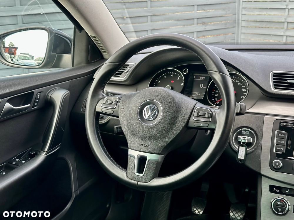 Volkswagen Passat 1.8 TSI Comfortline - 7