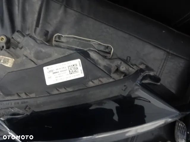 Prawa lampa Audi Q5 Xenon skrętny 8R0 941 032C - 5