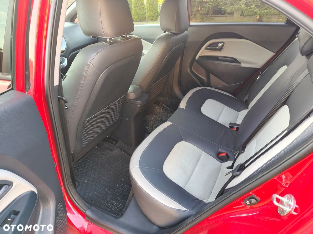 Kia Rio - 13