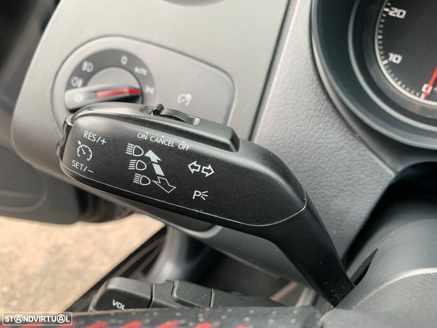 SEAT Ibiza 1.6 TDI FR - 33