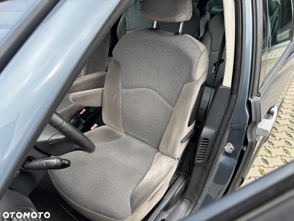 Peugeot 807 2.0 HDi Premium - 26