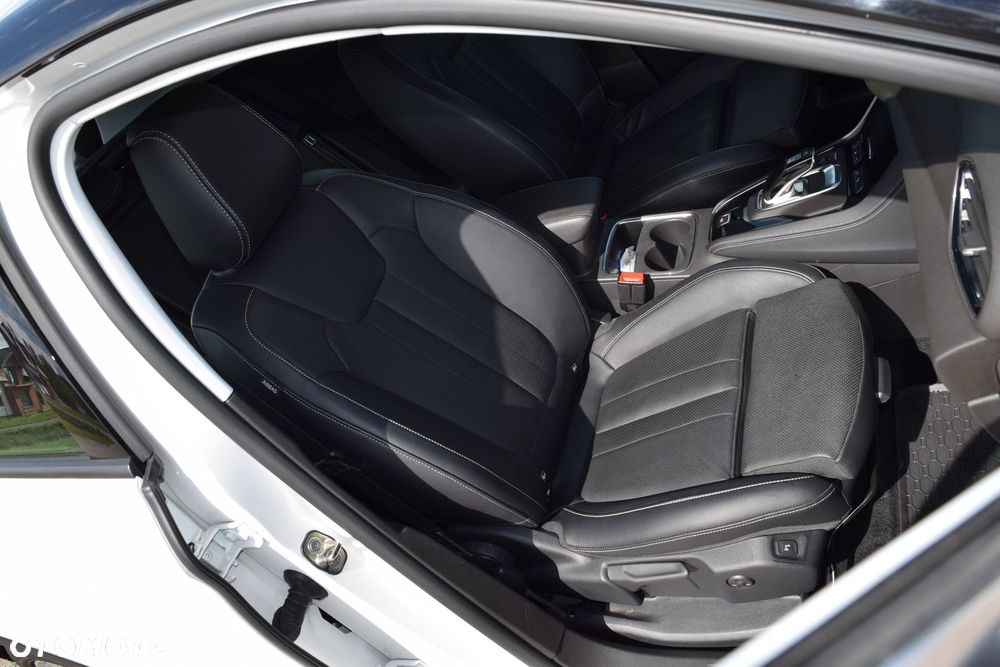 Opel Grandland X 1.6 T PHEV Ultimate - 23