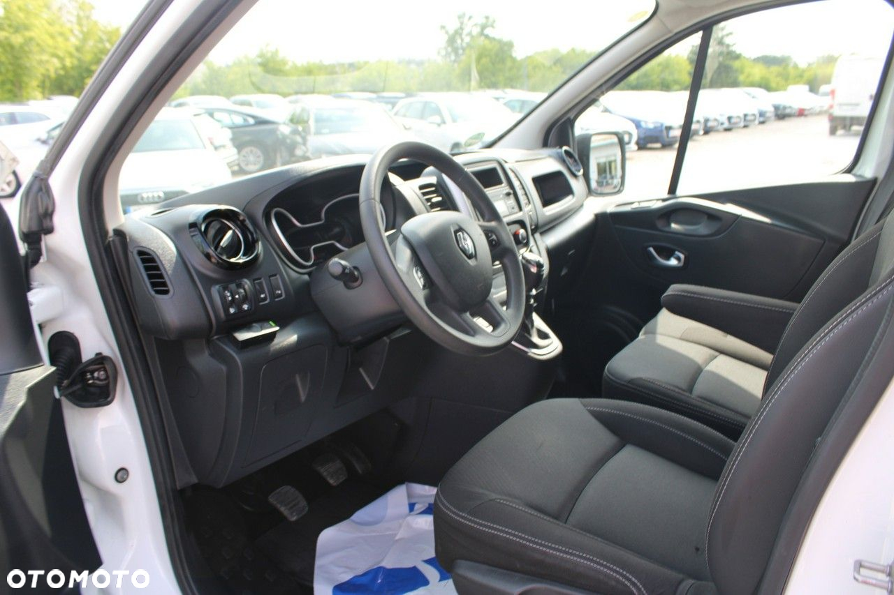 Renault Trafic - 13