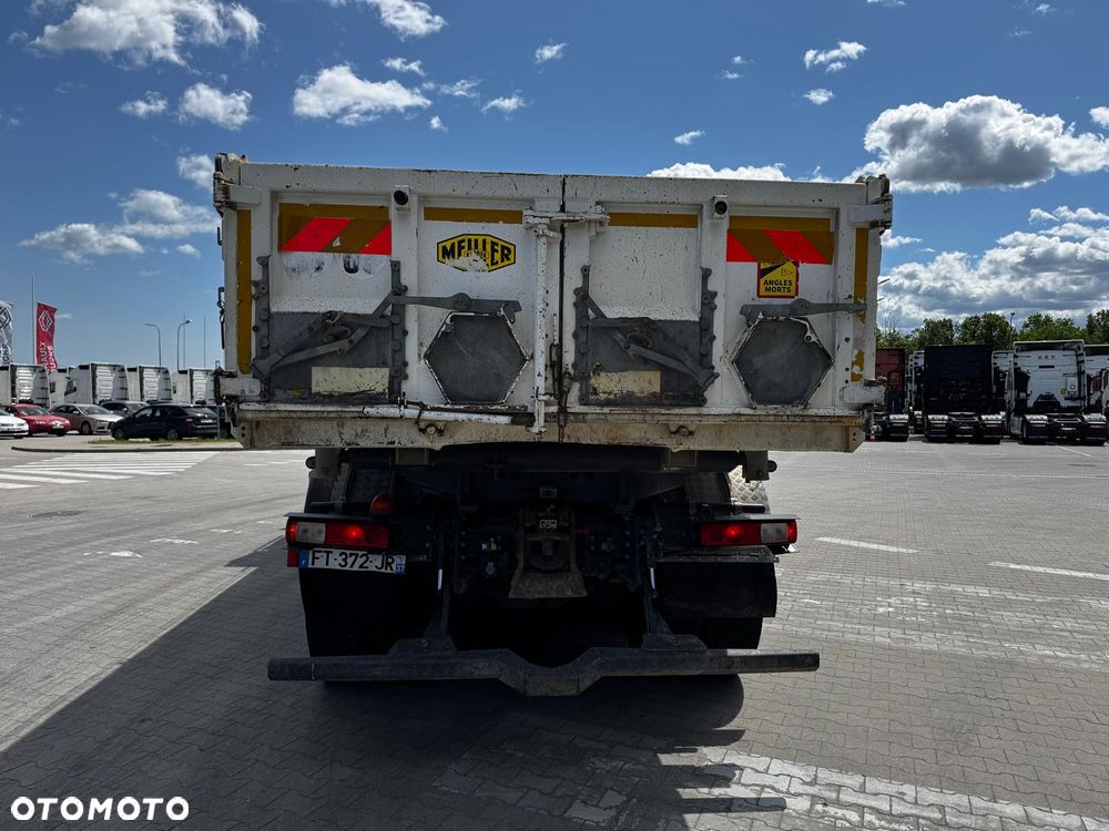 Renault C 440 - 10