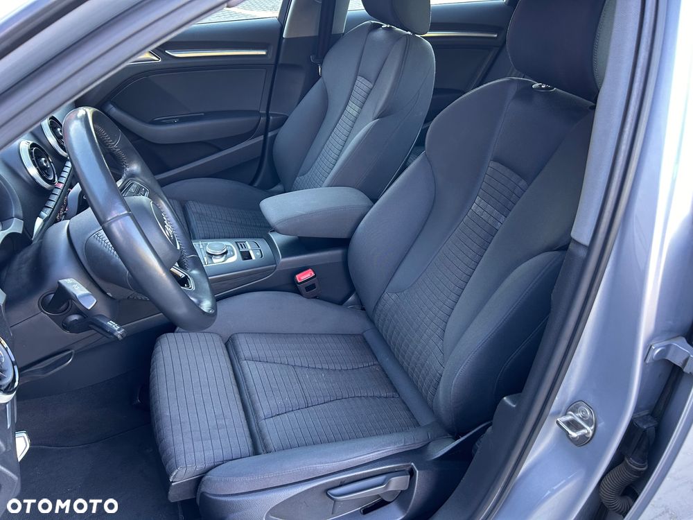 Audi A3 Sportback 1.6 TDI S tronic sport - 23