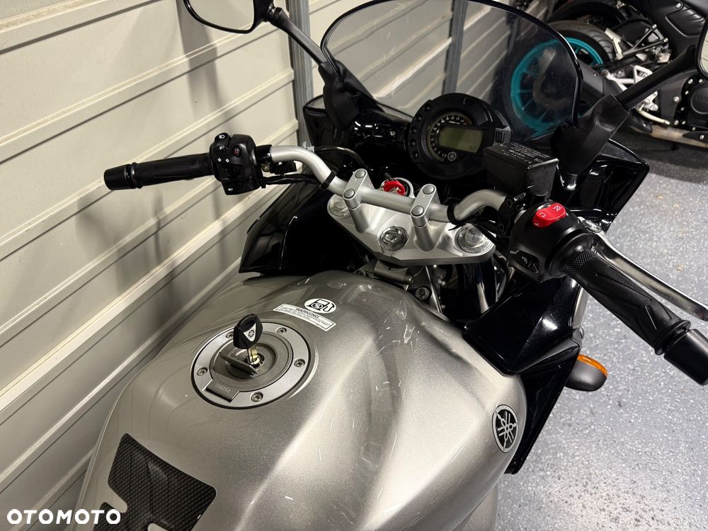 Yamaha FZ6 - 9