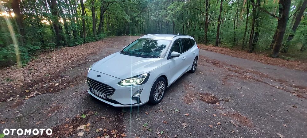 Ford Focus 1.5 EcoBlue Start-Stopp-System TITANIUM - 2