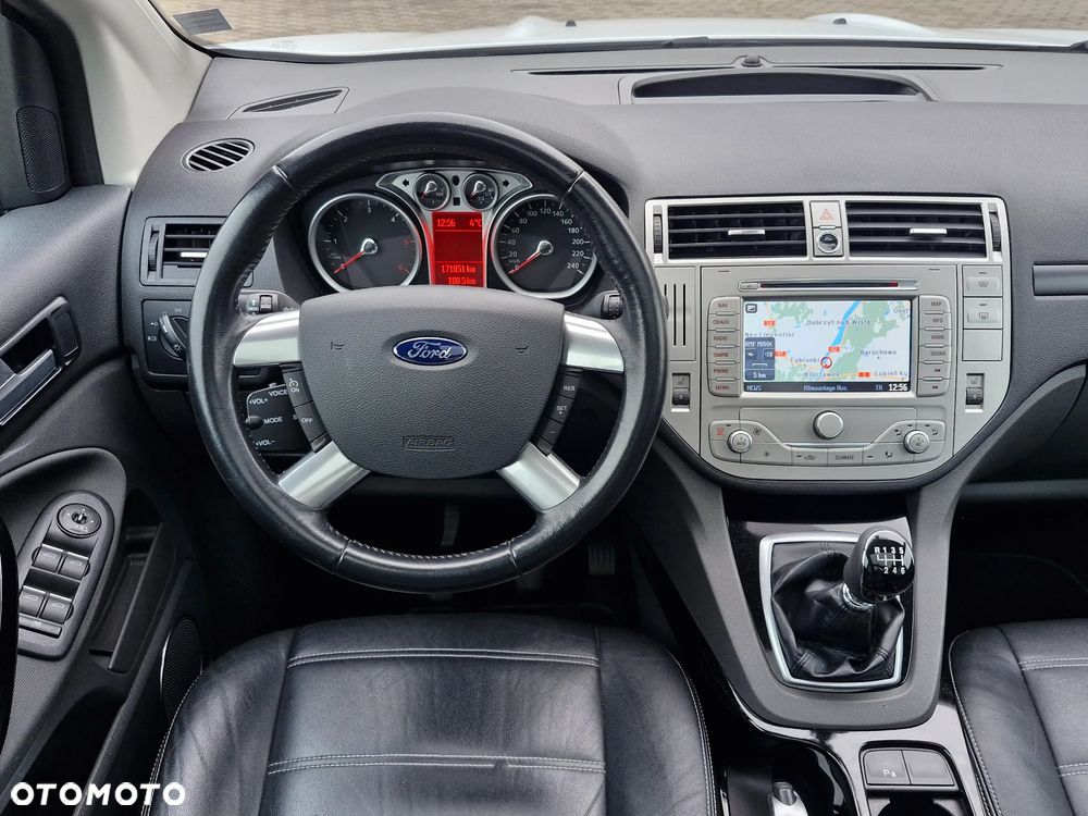 Ford Kuga 2.0 TDCi 4x4 Titanium - 21