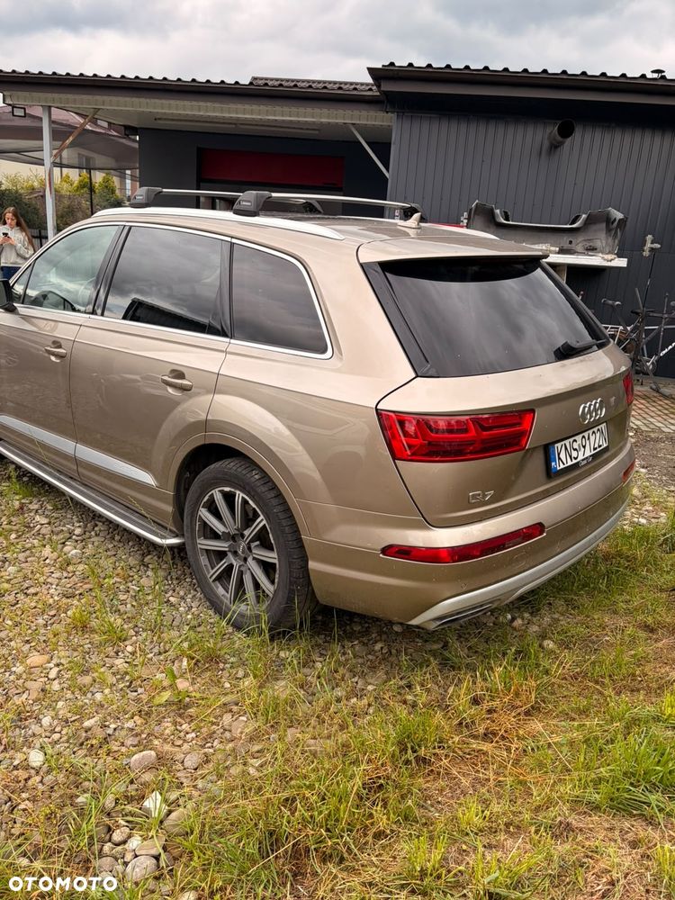 Audi Q7 - 4