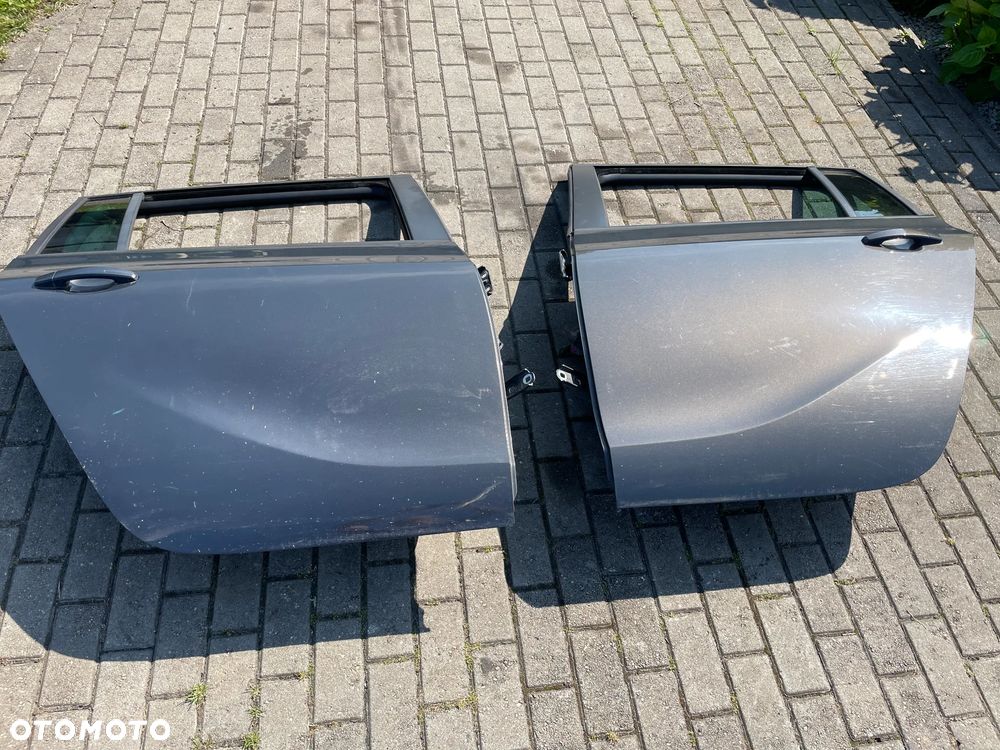 Opel Zafira C 11- drzwi prawe lewe tył tylne przód przednie kompletne BEZ RDZY Z190 - 1