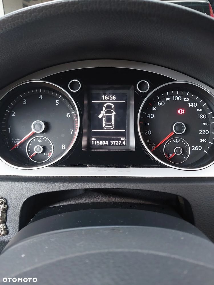 Volkswagen Passat 1.8 TSI Sportline - 23