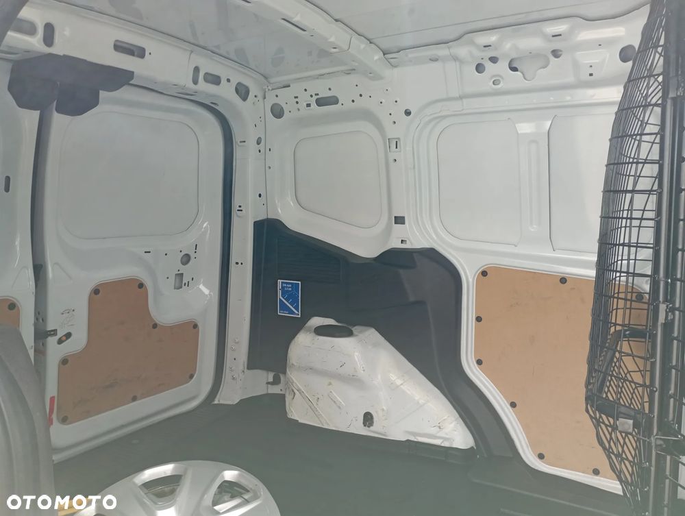 Ford Transit Courier Ambiente - 32