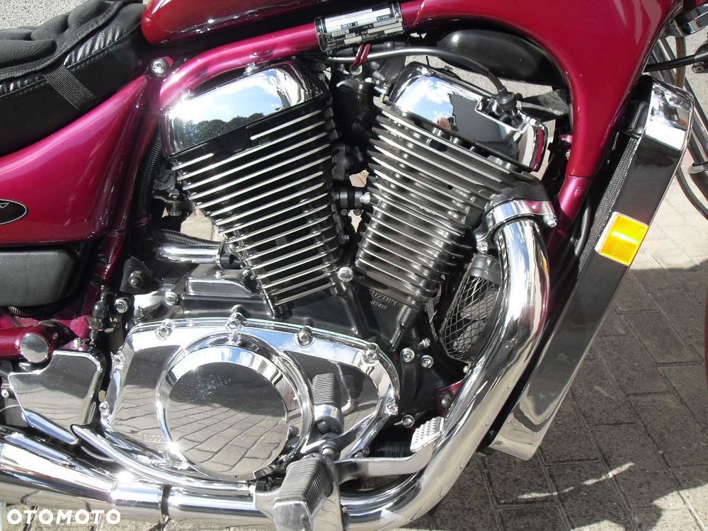 Suzuki Intruder - 3