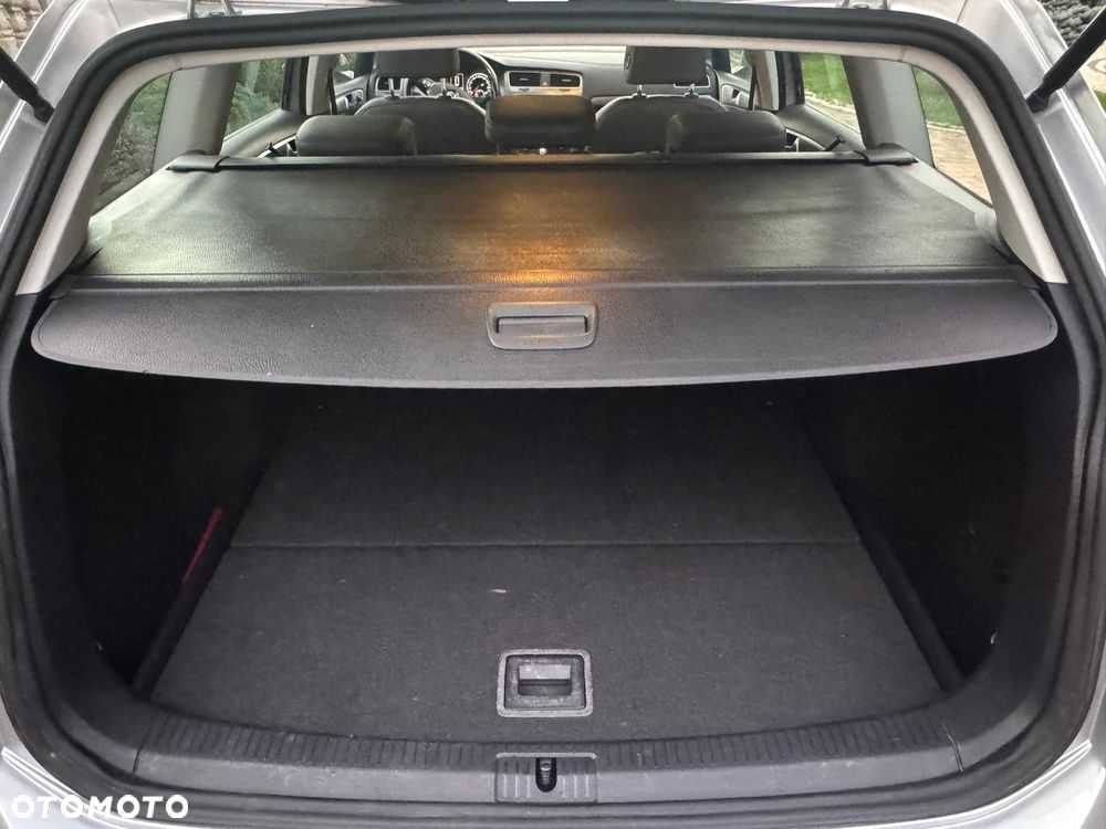 Volkswagen Golf - 8