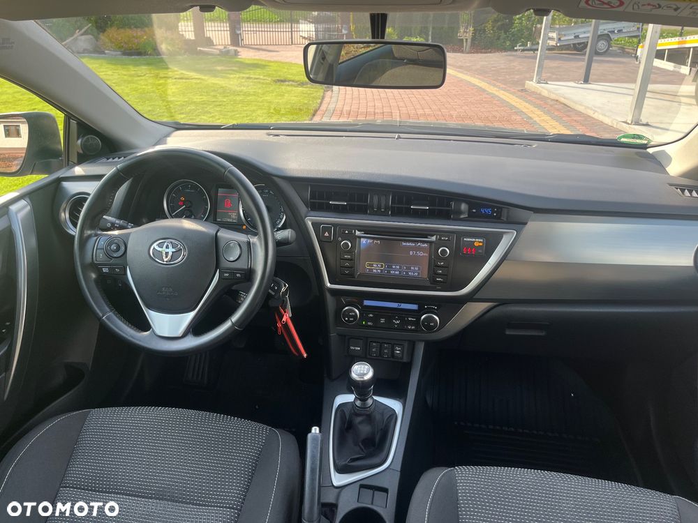 Toyota Auris 1.6 Valvematic Executive - 34