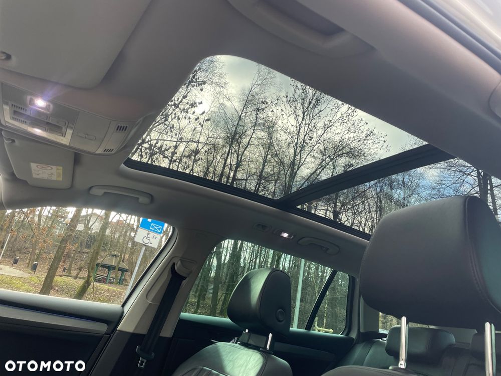Skoda Superb 2.0 TDI Style DSG - 11