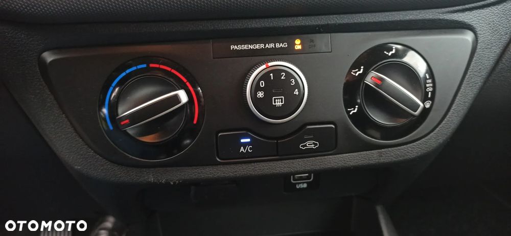 Hyundai i10 1.0 Comfort - 24