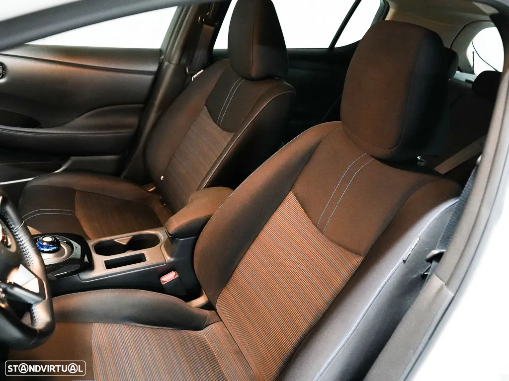Nissan Leaf Acenta - 25