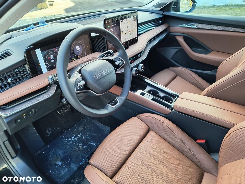 Skoda Superb 2.0 TDI SCR 4x4 L&K DSG - 9