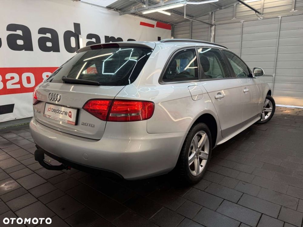 Audi A4 Avant - 14