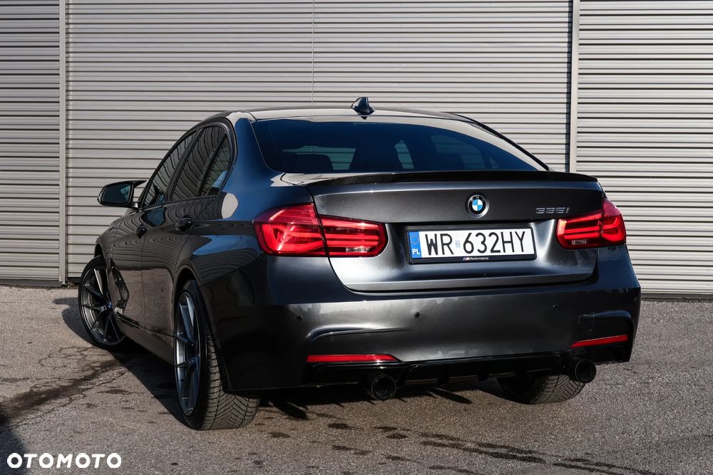 BMW Seria 3 335i xDrive M Sport - 11