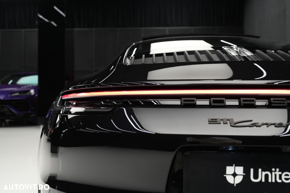 Porsche 911 Carrera 4 GTS PDK - 32