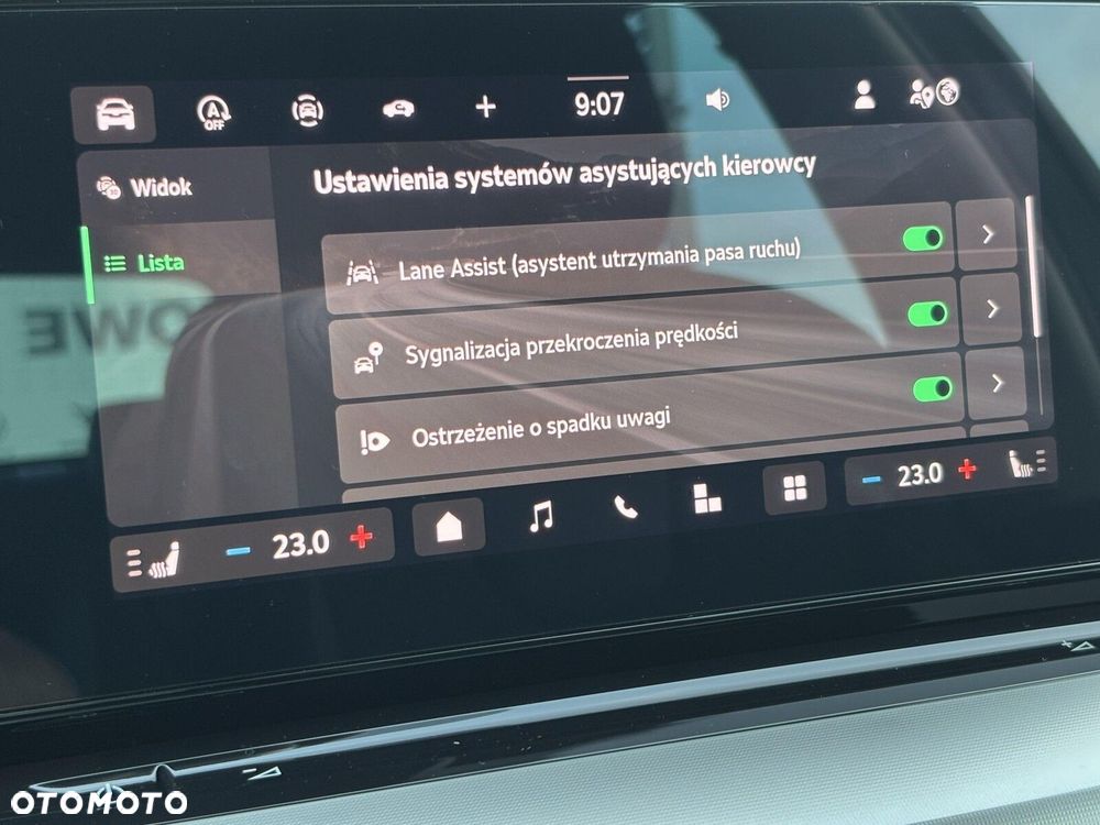 Skoda Octavia 1.5 TSI mHEV Selection DSG - 30