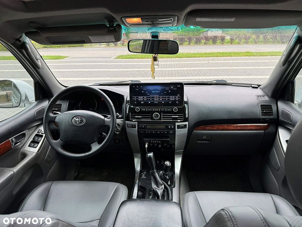 Toyota Land Cruiser LC 3.0 D-4D Prestige - 27
