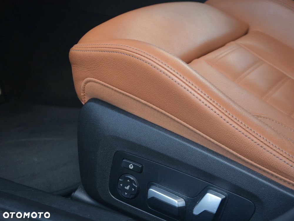 BMW Seria 3 M340d xDrive mHEV sport - 10