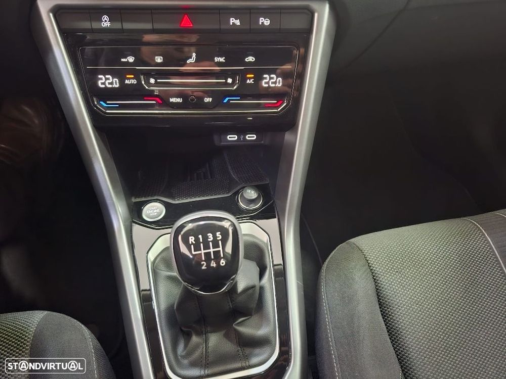 VW T-Roc 1.0 TSI Urban - 20