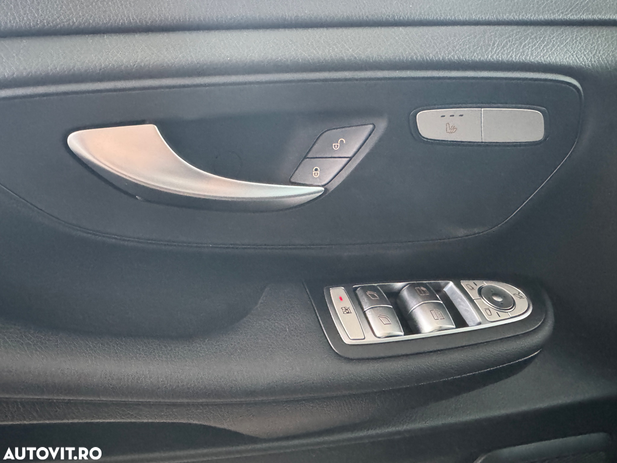 Mercedes-Benz V 300 d lang 4Matic 9G-TRONIC Avantgarde Edition 2020 - 14