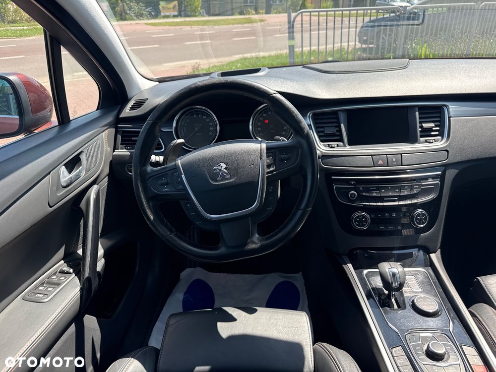 Peugeot 508 RXH 2.0 HDi HYbrid4 - 11